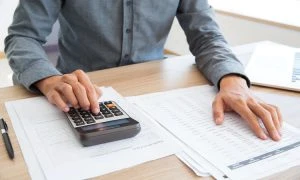 استخدام نیرو آشنا به حسابداری